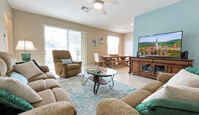 6BR Private Pool Home at West Haven Gated Community