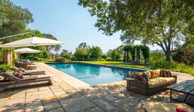 7BR Estate | Pool, Playground & Theater | Sonoma | Sleeps 12