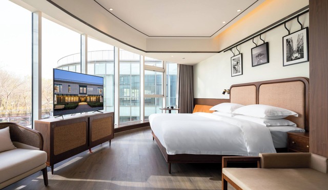 A Memory Hotel