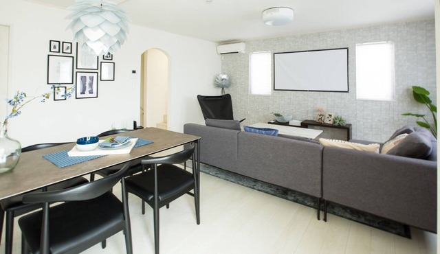 Accommodates up to 12 people 2 minutes by car to/Kunigami-gun Okinawa