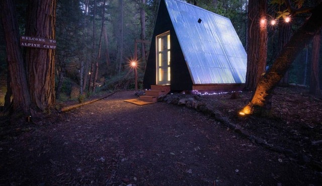 Alpine Camp, Private Glamping at Radio Ranch (Tub)
