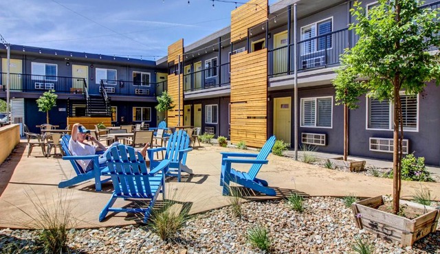 Americana Modern Hotel