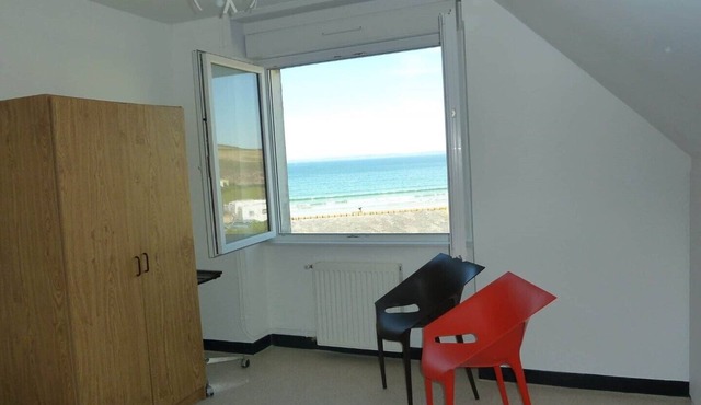 - Apartment 4 -