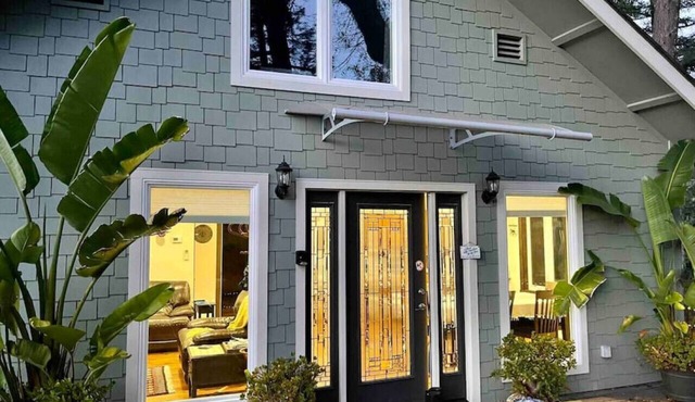 Avenue of the Giants River View Home (#1)