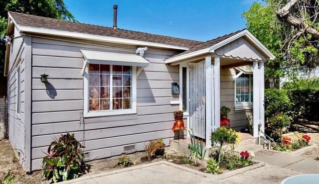 Beachside Cottage: Disneyland, L.Saigon, Knotts!