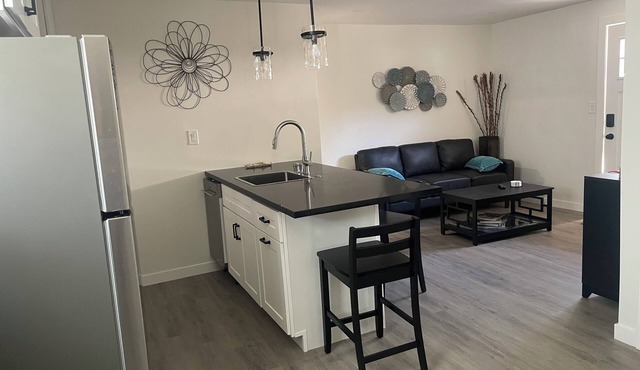 Beautiful 3-bedroom house with AC near studios