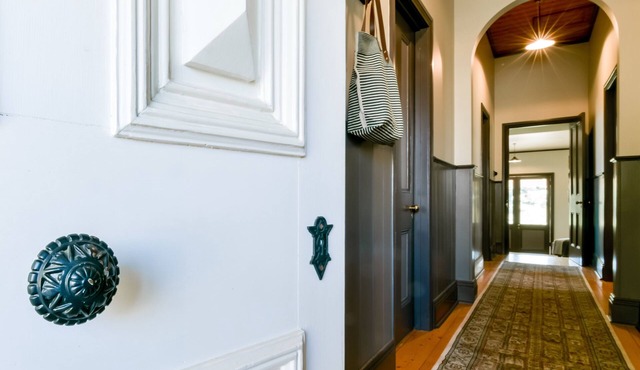 Beechworth Waterfall Cottage in Beechworth