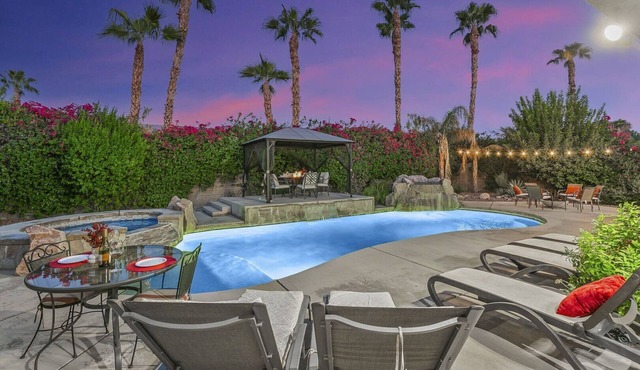 Bellagio: Pool, Spa, Pool Table, Ping Pong!