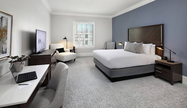 Best Place to Unwind! 3 Relaxing Units, Pets Are Welcome, Free Parking!