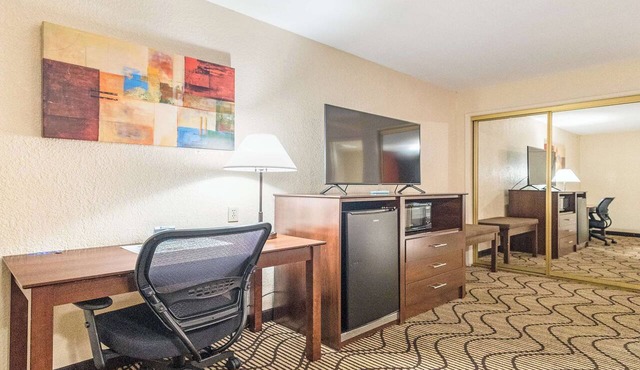 Best Western Roseville Inn