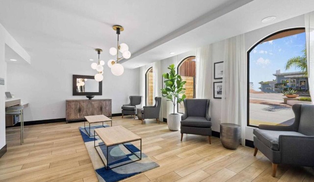 Boardwalk Area Stay | Heated Pool + Breakfast