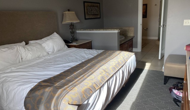 BottleRock Weekend Last Minute Price! Stay in a 4 Star Resort 1 Bedroom Suite.