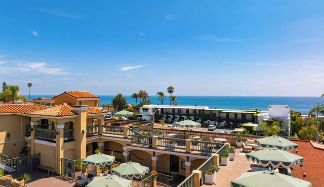 Boutique Stay + Pool + Spa + Terrace + Ocean Views | The Mara by AvantStay