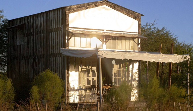 Cabaña de Estilo en entorno Natural único a 2 km del río Negro y 5 k de Mercedes in Los Arrayanes