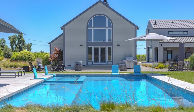 Carneros Winemaker Estate bw Sonoma & Napa: Sleeps 4, Vineyard, Pool, Spa, Bikes