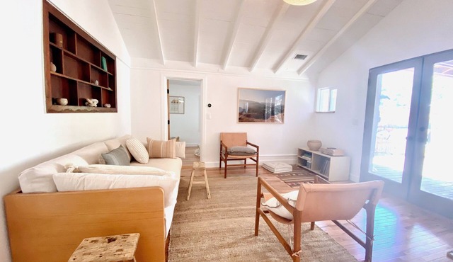 Casa la Luna - a peaceful and modern rustic cottage in Ojai
