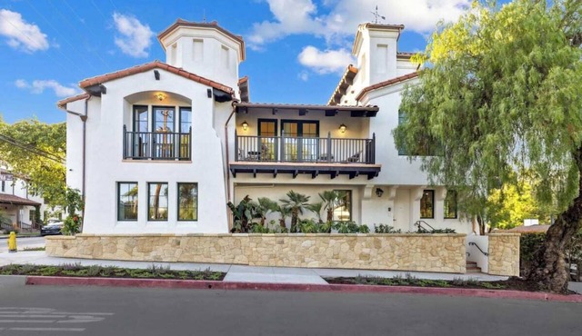 Casa Riviera 24 - Boutique Suites