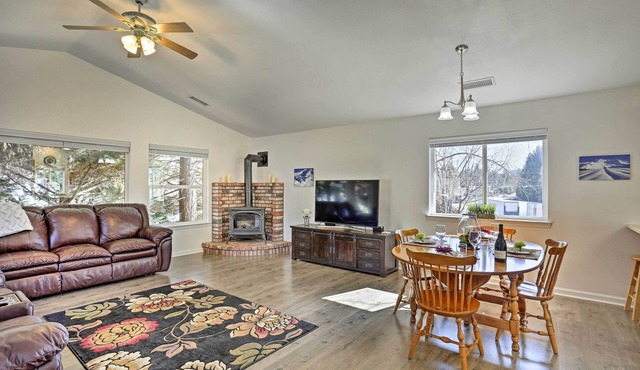 Centrally Located Mt Shasta Home w/Deck!