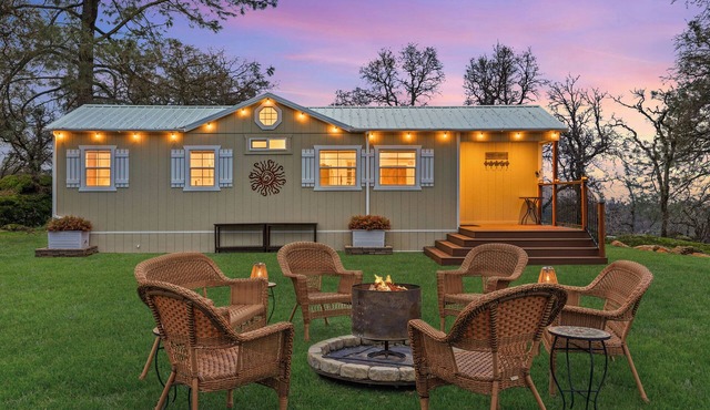 Charming 1-bdm casita in a private campground, Casita + RV site & Tent Camping