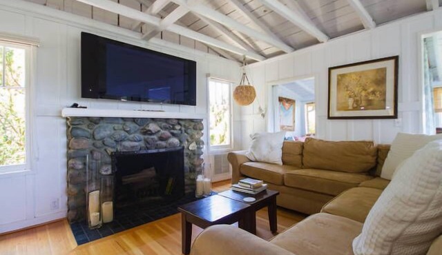 Charming Cottage with Beautiful Ocean Views