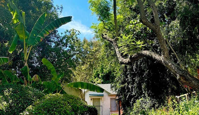Charming Silver Lake bungalow