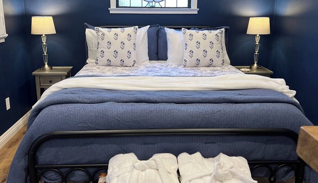 Charming Studio In the Heart of Napa