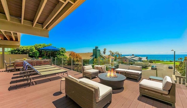 Chelsea House - 3 BD with panoramic ocean views