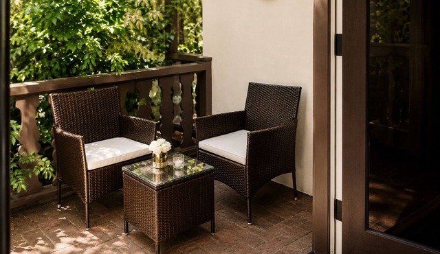 Chic 2BR LA Home - Silver Lake, King Bed & WiFi