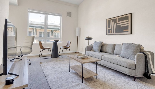 Chic San Bruno 1BR w/ Pool, W/D & Gym, easy highway access, by Blueground