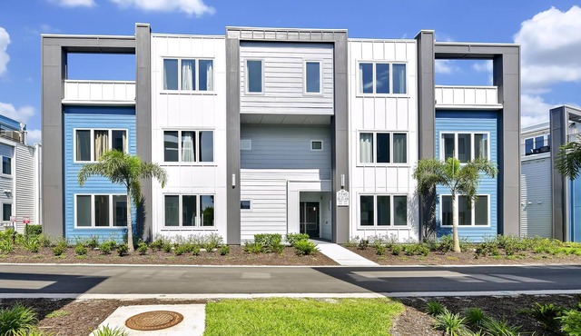 Chill Condo near Disney with Resort & Waterpark Access - B49-117