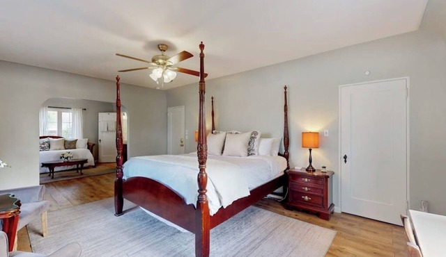 Classic beach suite 1 block to ocean - fireplace, lovely patio, near downtown