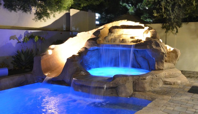 Convenience Location! Only 2.5 miles to Disneyland, 13 miles to Huntington Beach
