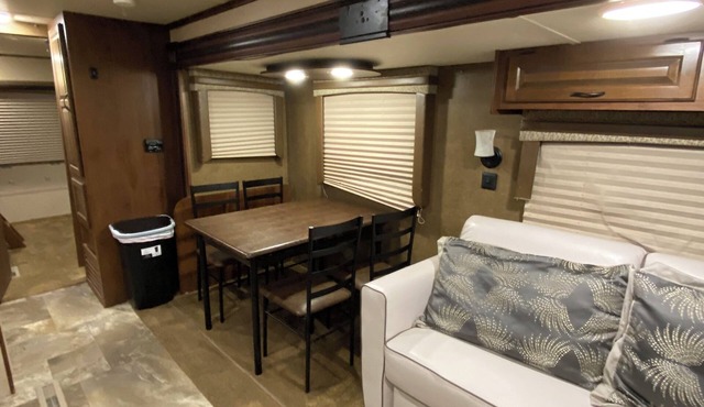 Cozy 2-bedroom Travel Trailer in charming Quartzsite, AZ