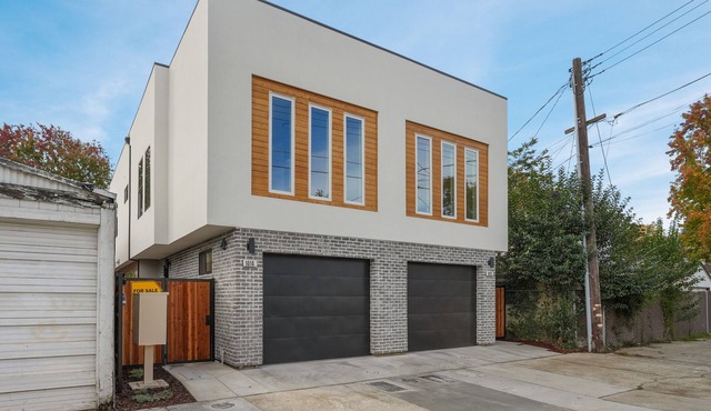 Cozy Midtown Retreat 2BR/2BA PRIVATE GARAGE