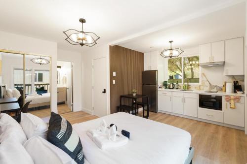 Cozy Private Studio with 1bath and backyard Near SFSU & SF Transit