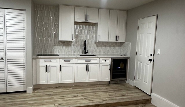 Cozy studio in cool Las Vegas with refreshing AC