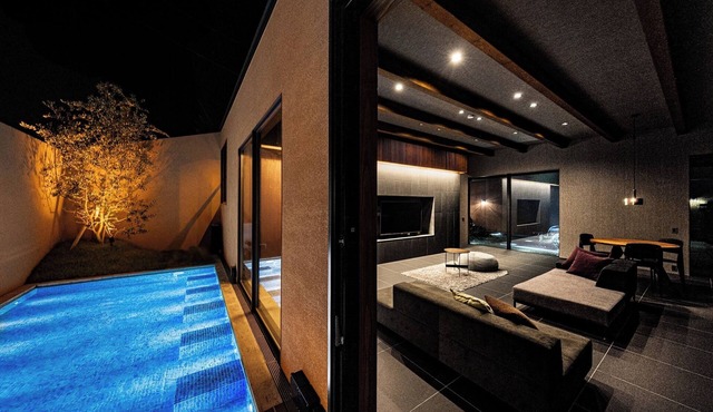 Curtainless open space BLUE BLACK A luxurious /Karatsu Saga