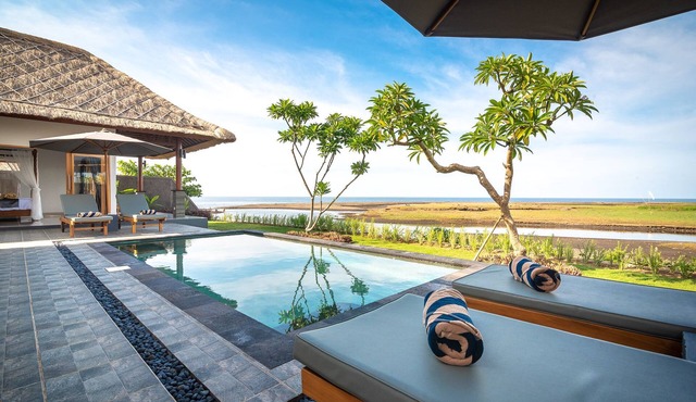 DeLuxe Pool villa 1, one bedroom luxury villa with panoramic rice field view! in Seririt