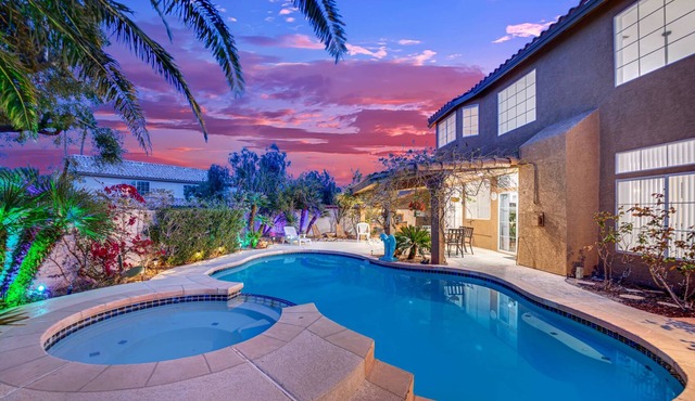 Desert Oasis Retreat Perfect for Relaxation & Fun