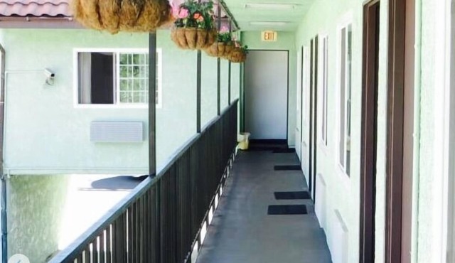 Eagle Rock Motel