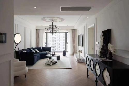Eastern Hub - Bund Branch Big 3-Bedroom close to Yuyuan Garden with walkin