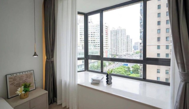Easternhub-Chic 2-bedroom apartment with AC, WiFi in marvelous Shanghai