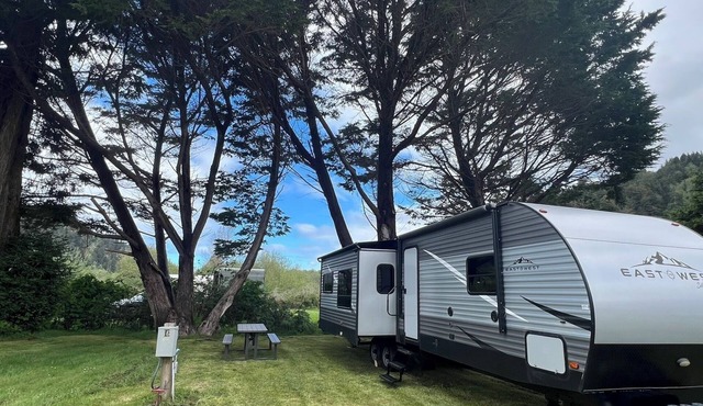 EastToWest Glamping camper - Site #15