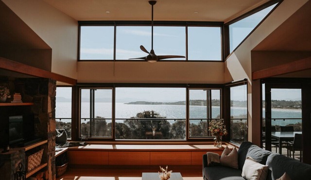 Eco Waterfront Seclusion - Carlton Bluff House in Primrose Sands