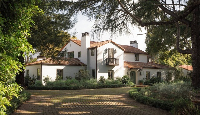 El Cedro - Beautiful Family Estate with pool & walking distance to the beach!