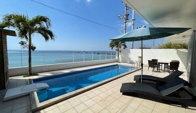 Enjoy a private pool overlooking the sea a luxuri/Kunigami-gun Okinawa