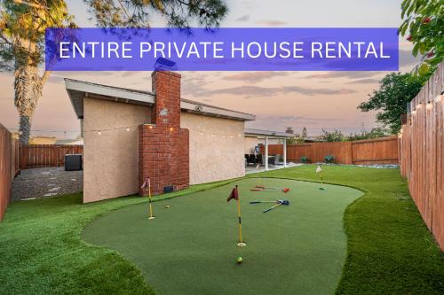 Entire Private House with Gated Yard, Garage, 4-Beds, Golf, Mira Mesa, 3 Bedrooms 2 Bathrooms, Available Now