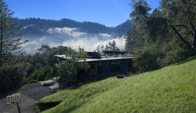 Epic views, modern luxury, private retreat in West Marin on hilltop 2 acre