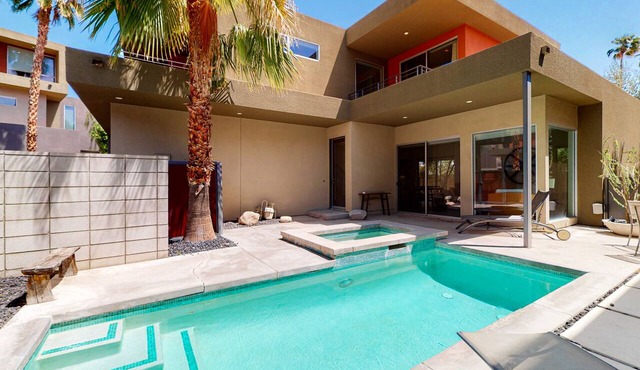 Family-Friendly Condo w/Mountain Views, Private Pool