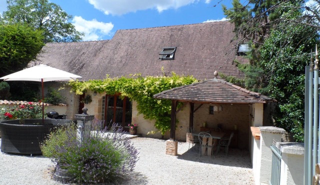 Faurelie Barn Conversion, spacious, bright + cosy! in Bars